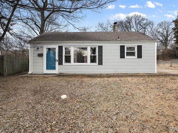 8501 Palmetto Drive, Affton, MO 63123