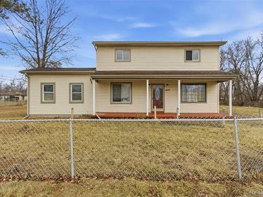 6011 Washington Street, Romulus, MI 48174