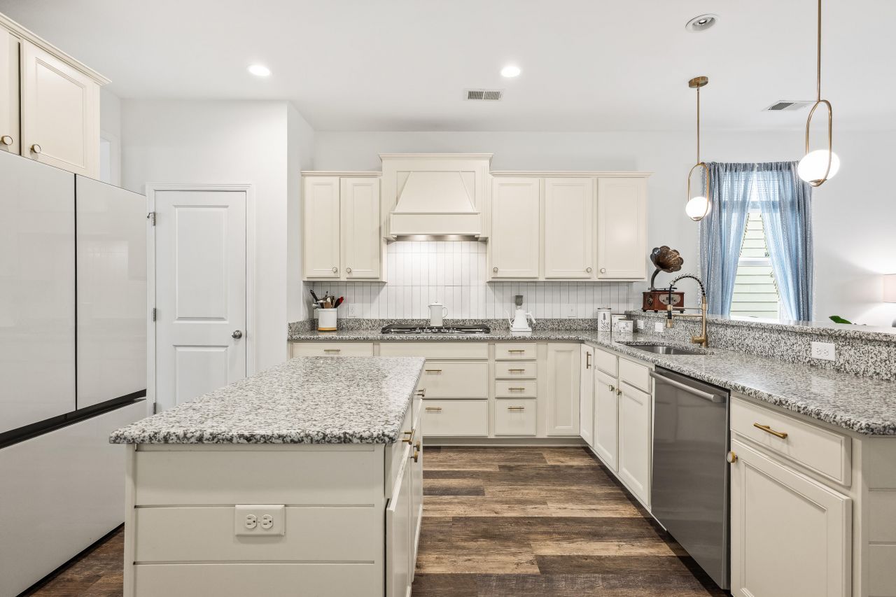 4291 William E Murray Boulevard Photo 4