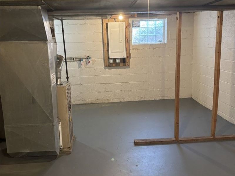 521 Kenwood Drive, Unit B-5, Euclid, OH 44123 Photo 13