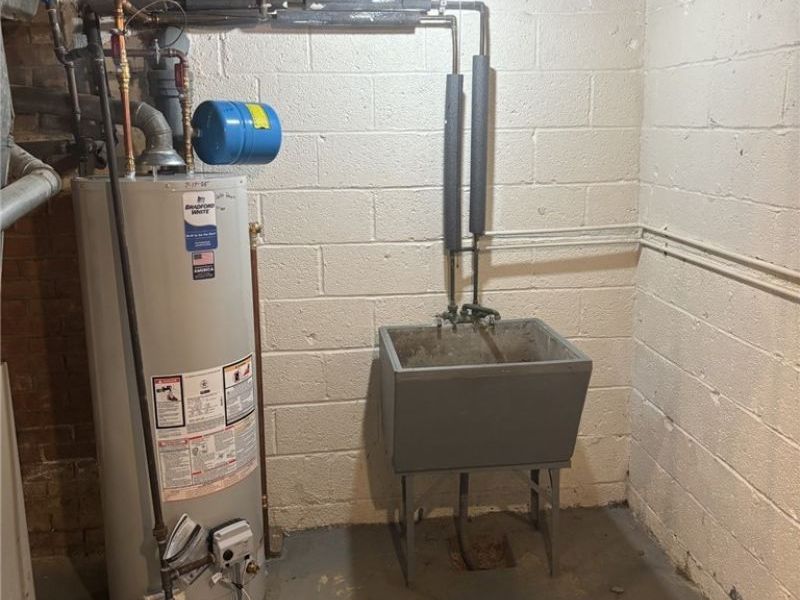 521 Kenwood Drive, Unit B-5, Euclid, OH 44123 Photo 17