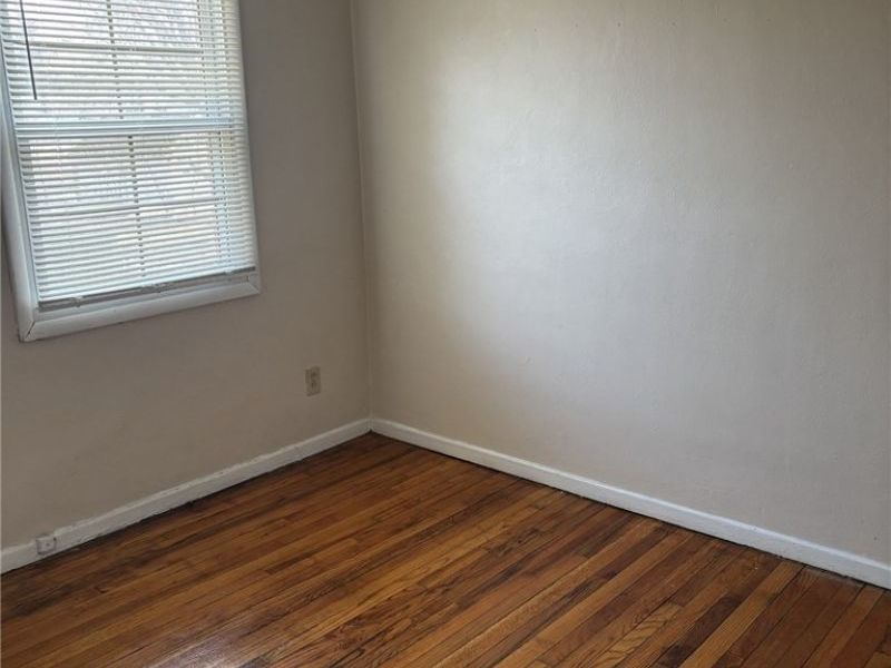 521 Kenwood Drive, Unit B-5, Euclid, OH 44123 Photo 9