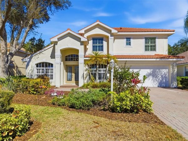 7631 DESERT INN WAY, LAKEWOOD RANCH, FL 34202