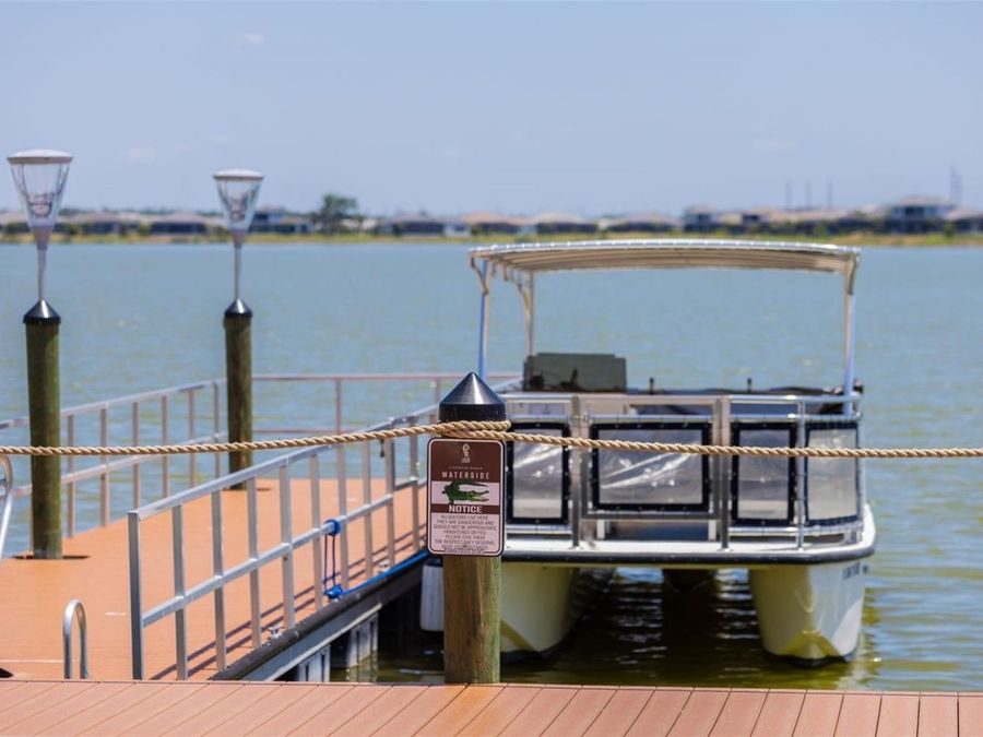 Property Image 100