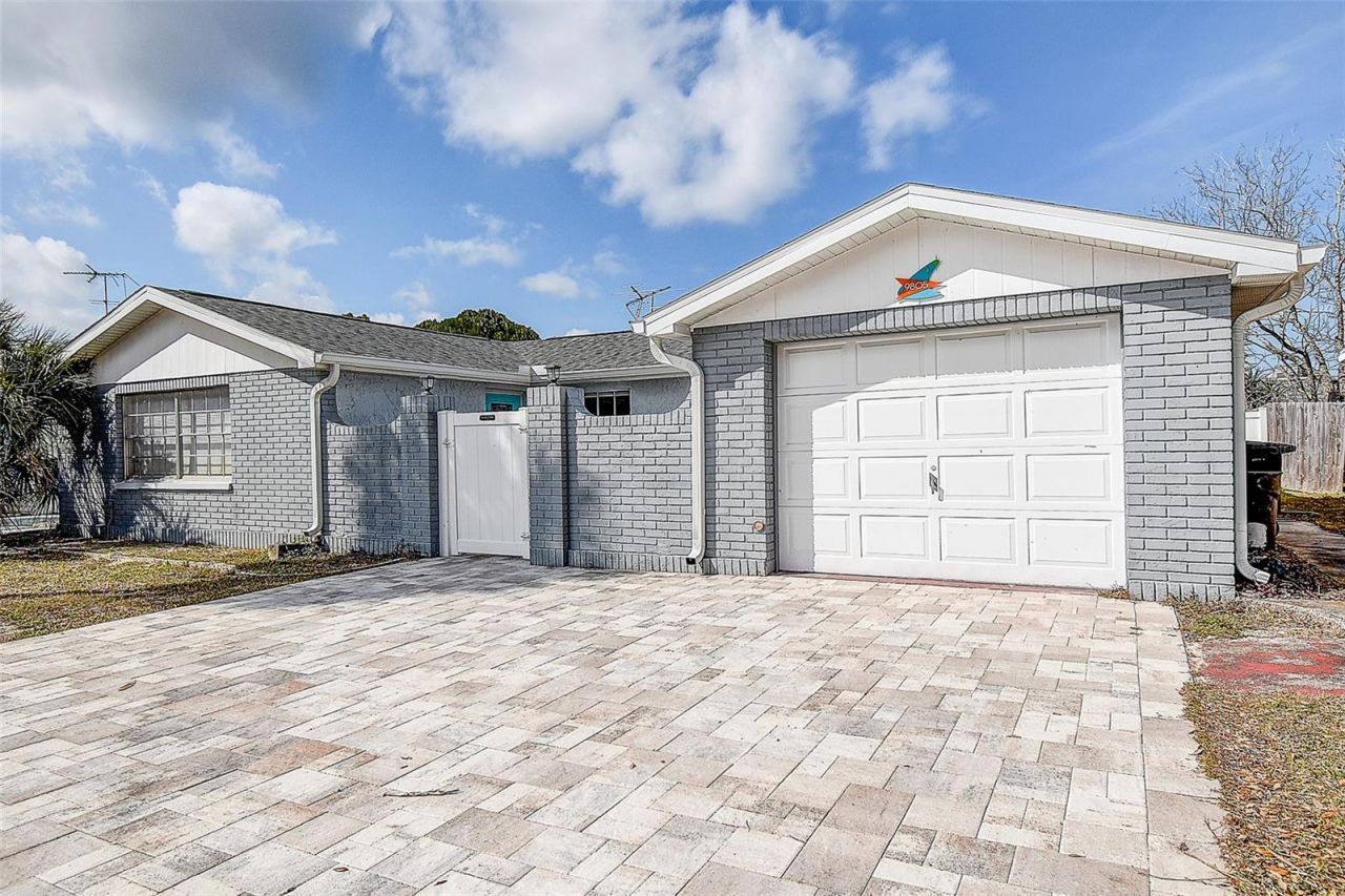 9805 Scenic Drive , Port Richey, FL 34668 Photo