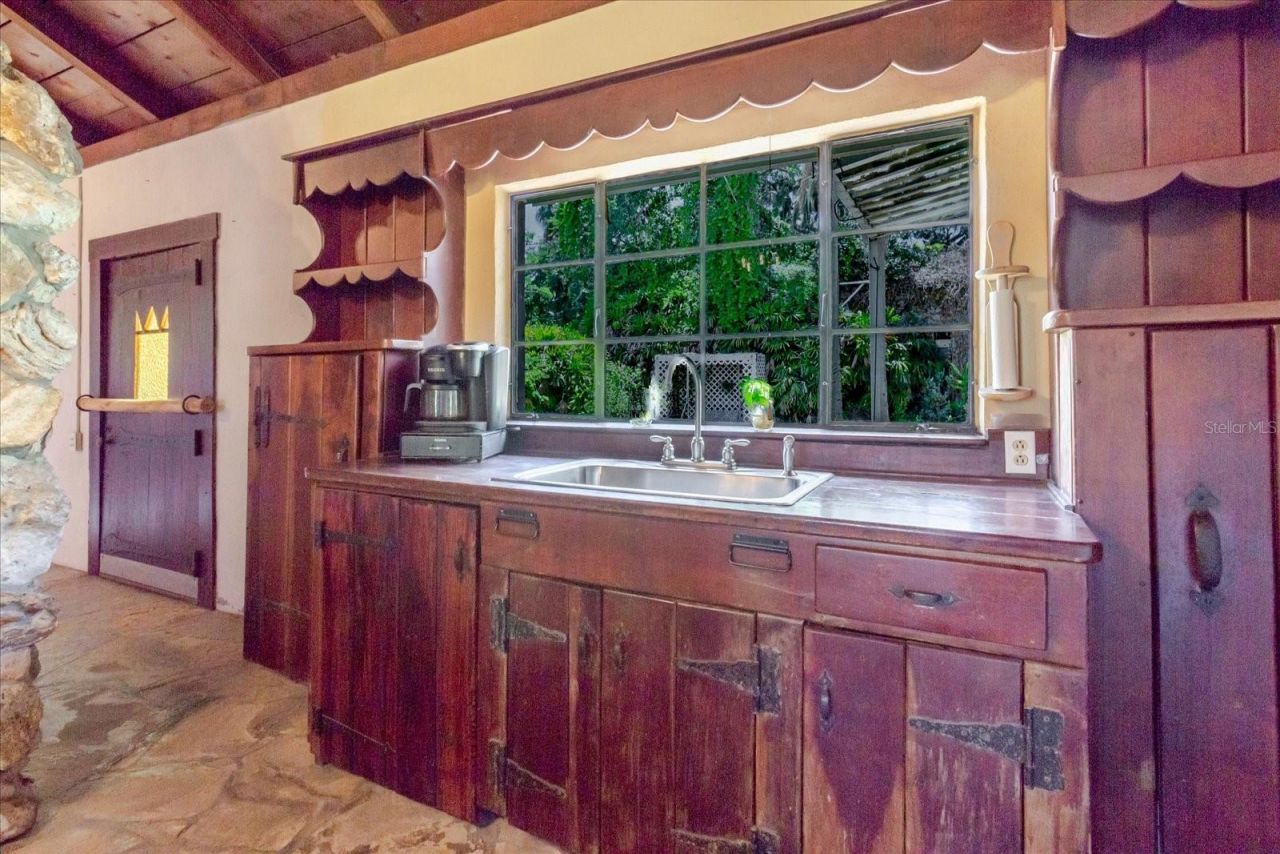 12115 S Us Hwy 41 , Gibsonton, FL 33534 Photo