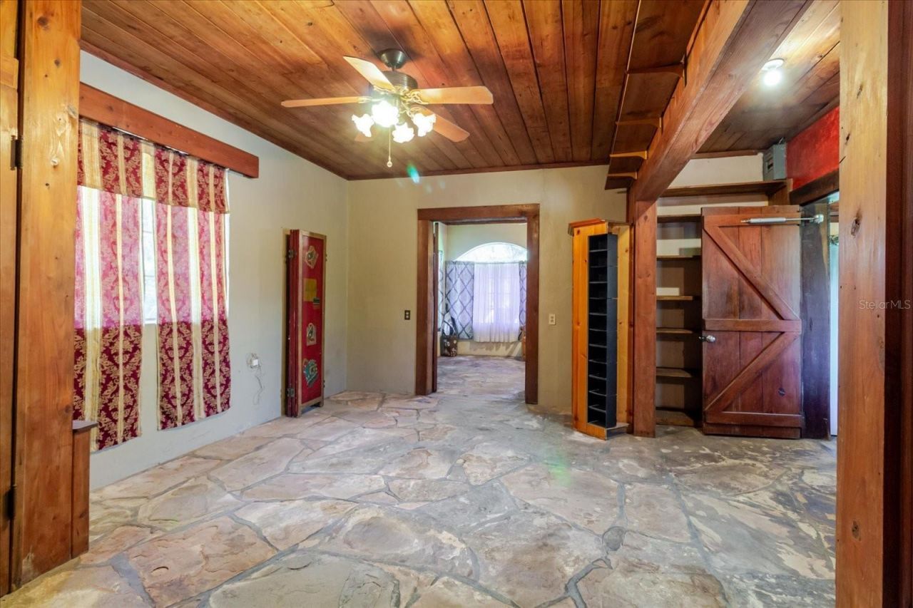 12115 S Us Hwy 41 , Gibsonton, FL 33534 Photo