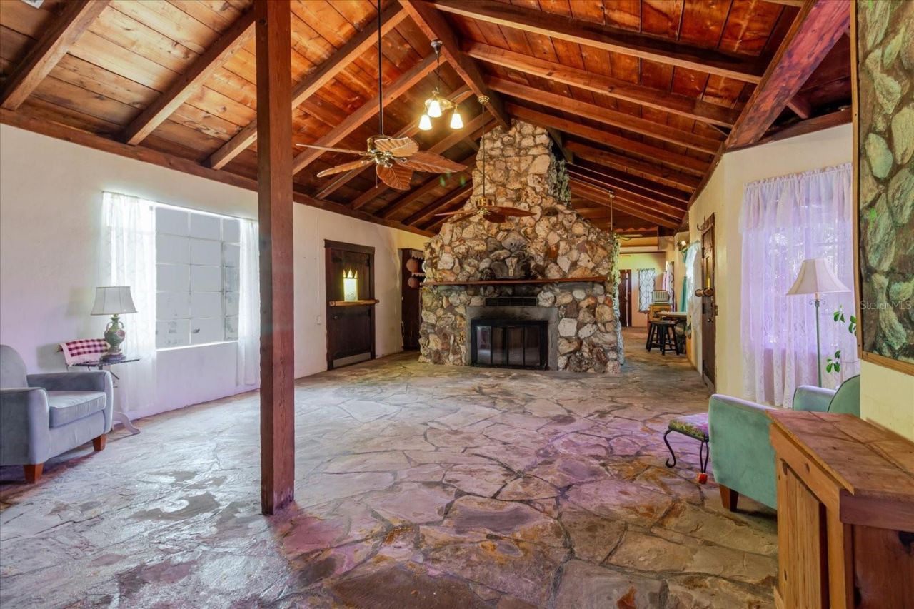 12115 S Us Hwy 41 , Gibsonton, FL 33534 Photo