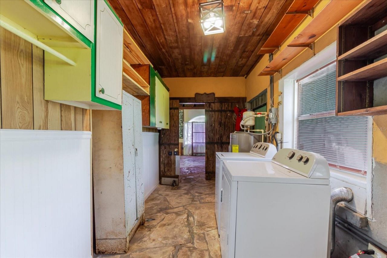 12115 S Us Hwy 41 , Gibsonton, FL 33534 Photo