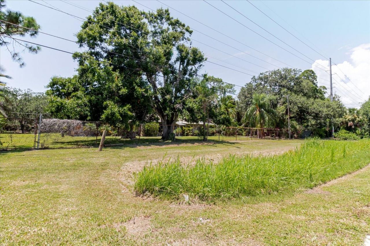 12115 S Us Hwy 41 , Gibsonton, FL 33534 Photo