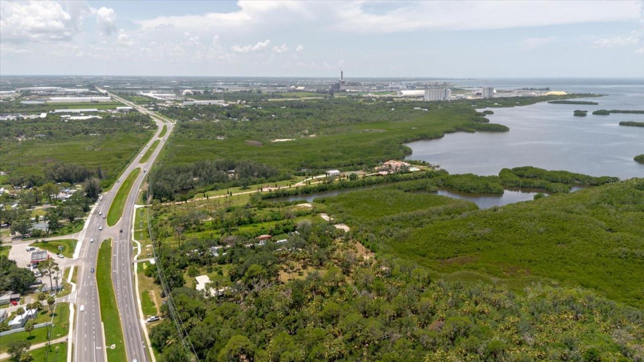 12115 S Us Hwy 41 , Gibsonton, FL 33534 Photo