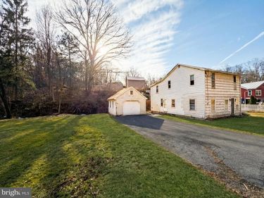 657 LEWISBERRY ROAD, NEW CUMBERLAND, PA 17070