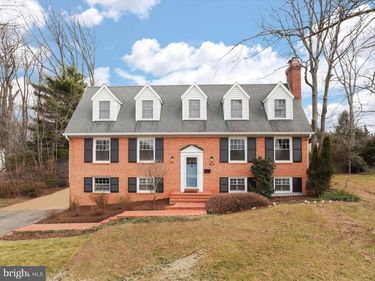 1919 KENBAR COURT, MCLEAN, VA 22101