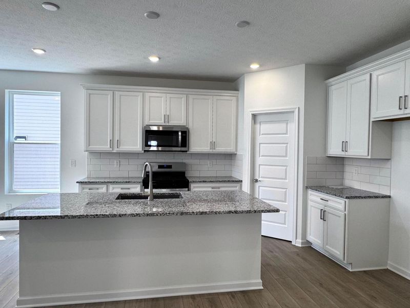 2036 Mirtillo Drive, Unit Lot 339, Hilliard, OH 43026 Photo 2