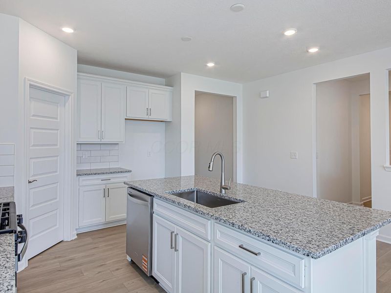 2036 Mirtillo Drive, Unit Lot 339, Hilliard, OH 43026 Photo 4