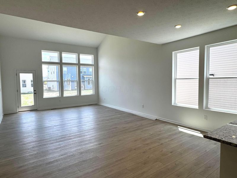 2036 Mirtillo Drive, Unit Lot 339, Hilliard, OH 43026 Photo 6
