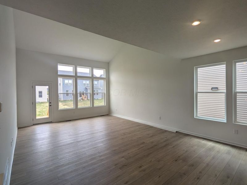 2036 Mirtillo Drive, Unit Lot 339, Hilliard, OH 43026 Photo 7
