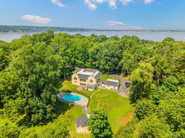 530 S Centre Island Road, Centre Island, NY 11771