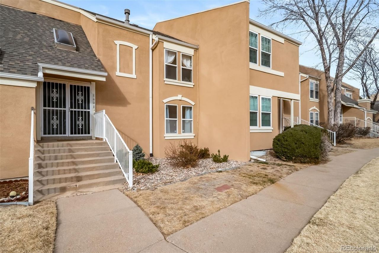 2892 S Ursula Street, Aurora, CO 80014 Main Photo