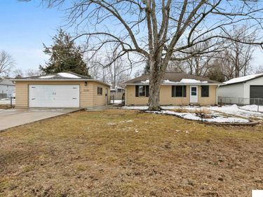 3265 Center Street, Lincoln, NE 68503