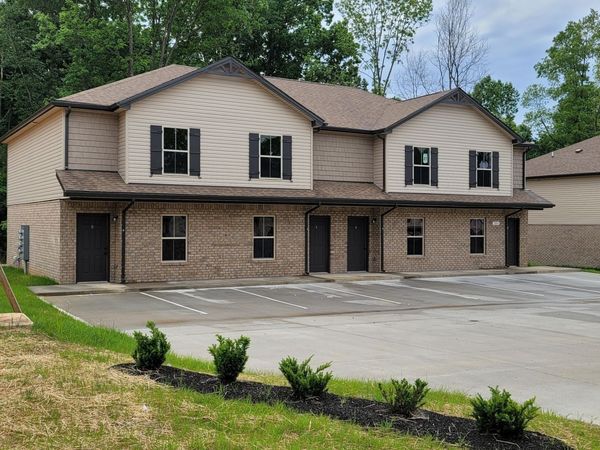 231 SMITHSON LN , Unit D, Clarksville, TN 37040