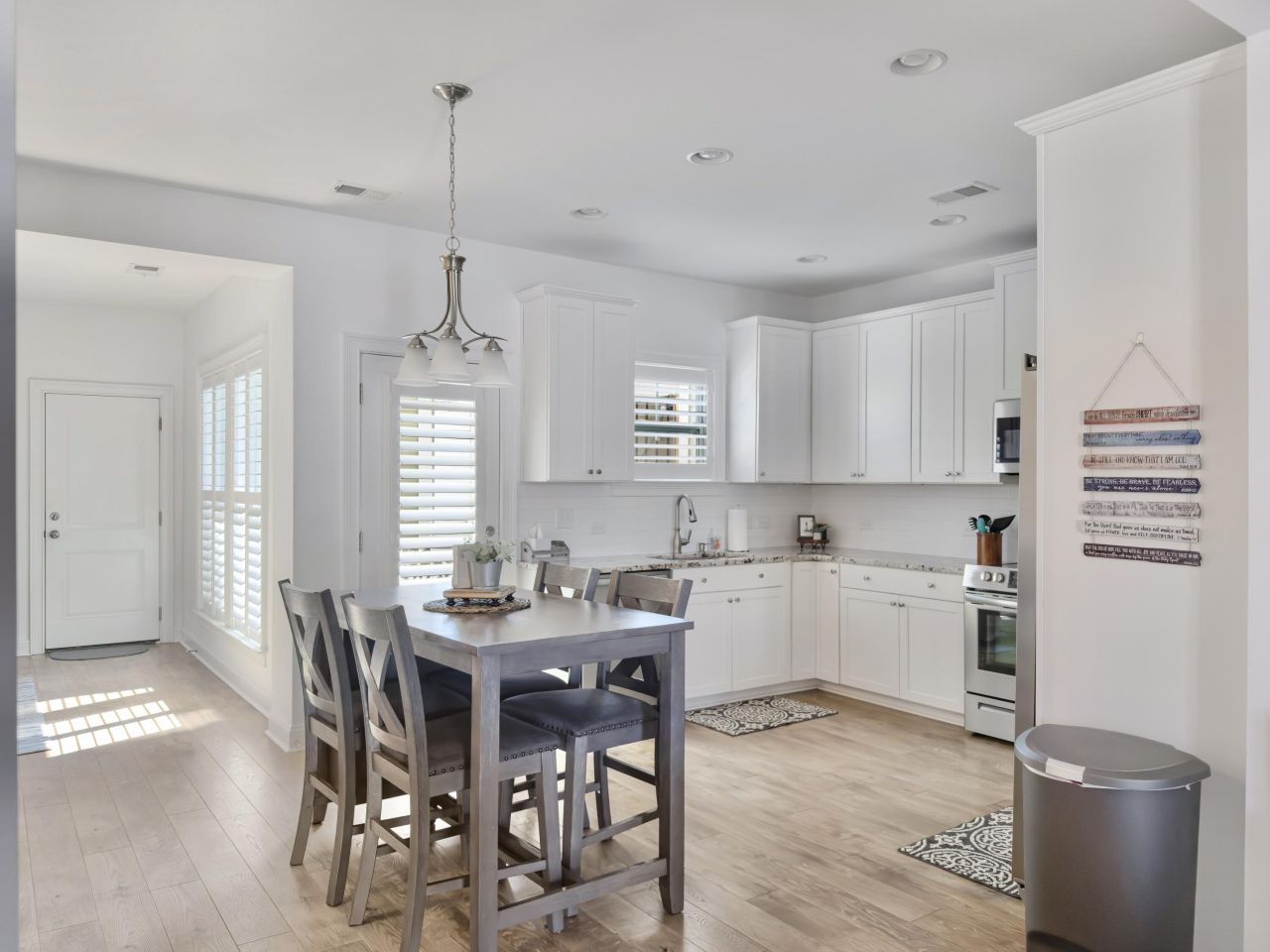 1398 Fox Creek Lane Photo 7