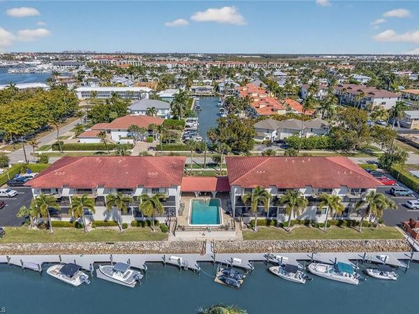 1400 Blue Point AVE, Unit 202, NAPLES, FL 34102