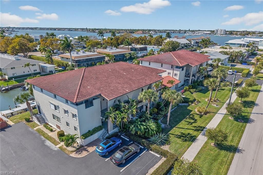 1400 Blue Point Ave, Unit 202, Naples, FL 34102 Photo