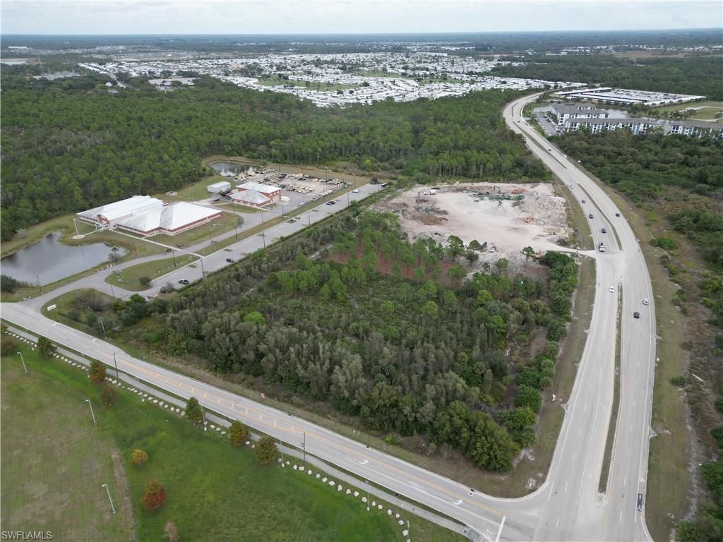 2511 Diplomat Pkwy E, Cape Coral, FL 33909 Photo