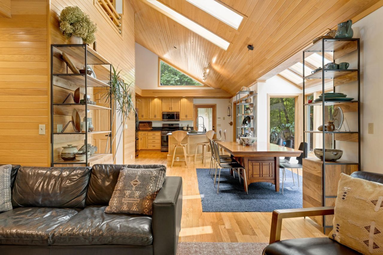 25633 E Comfort Drive, Wyoming, MN 55013 Main Photo