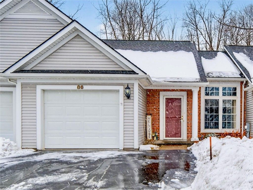 86 Amberwood Place, Rochester, NY 14626 Main Photo
