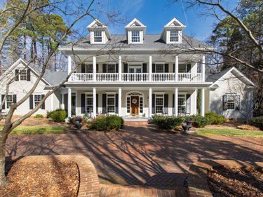 109 Chimeneas Place, Chapel Hill, NC 27517