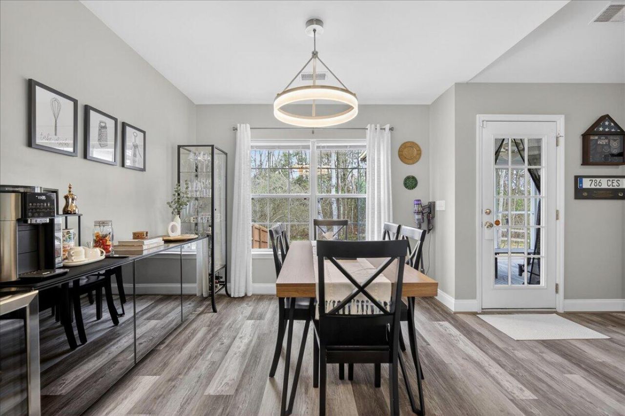 8613 Madelyn Street Photo 19