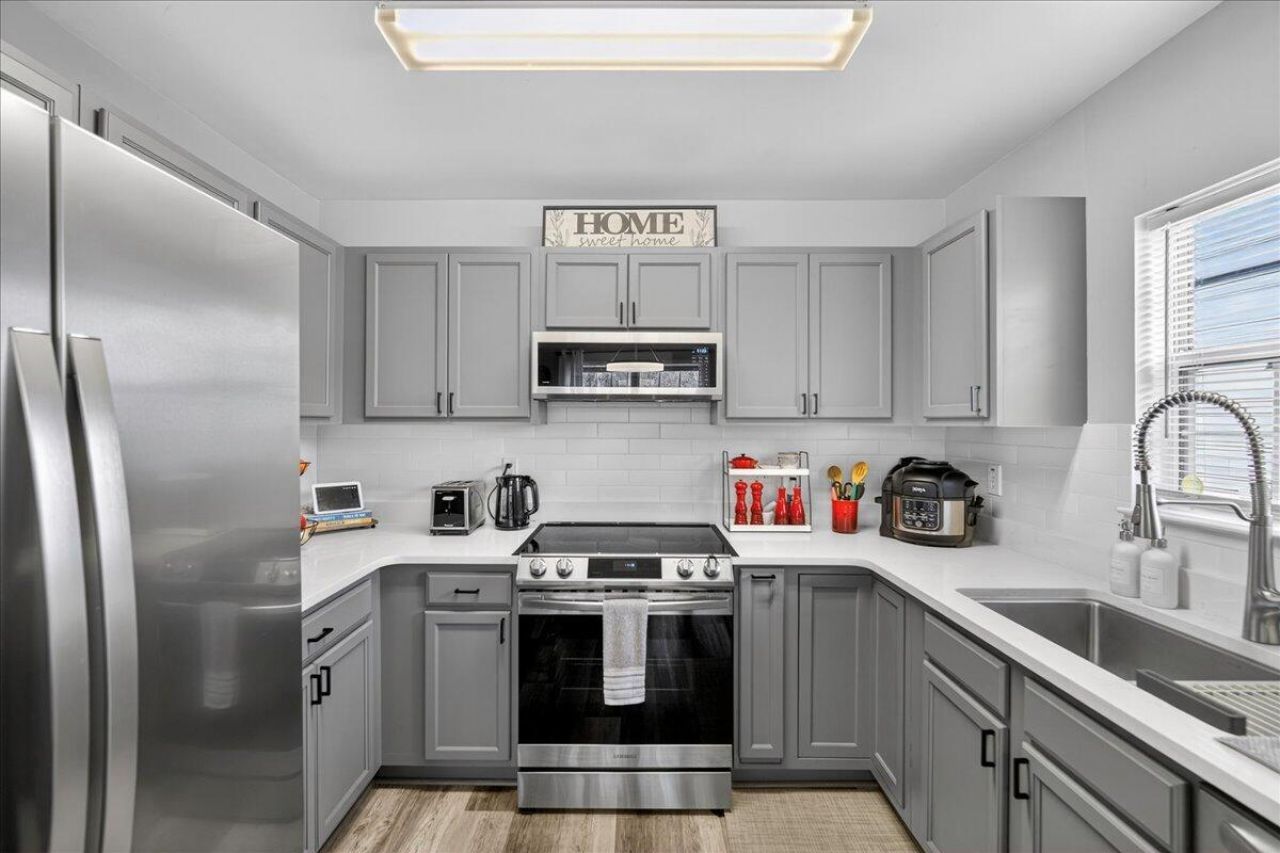 8613 Madelyn Street Photo 20