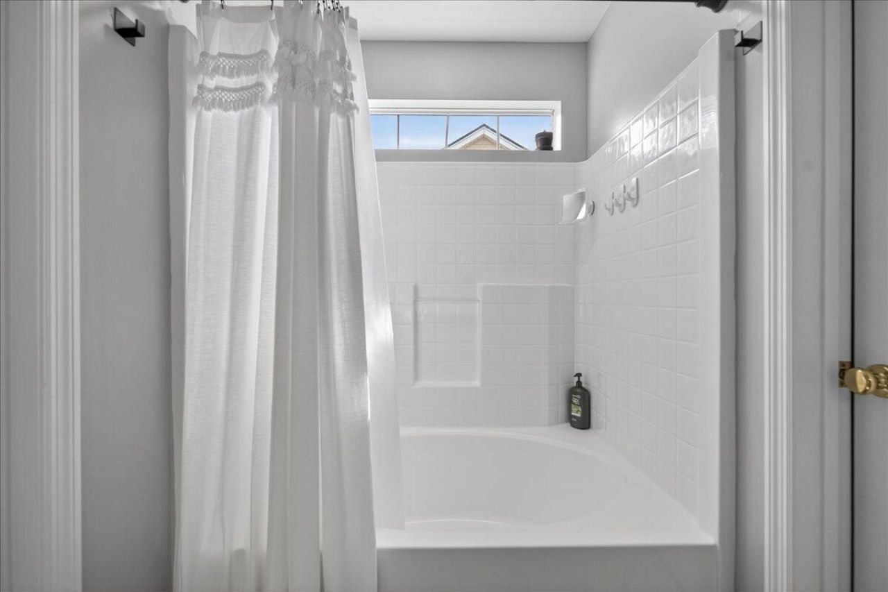 8613 Madelyn Street Photo 30