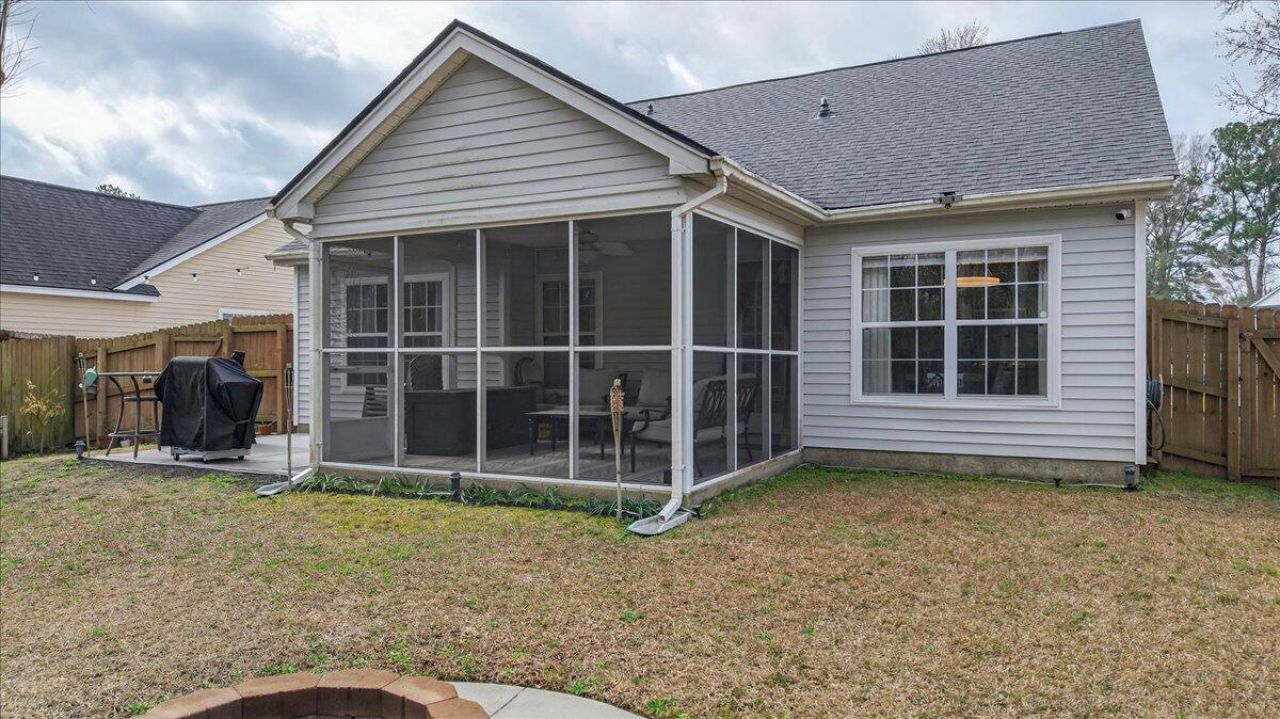 8613 Madelyn Street Photo 33