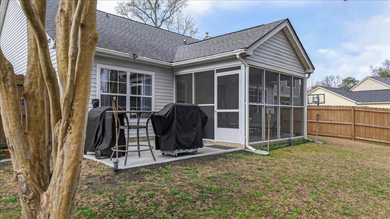 8613 Madelyn Street Photo 34