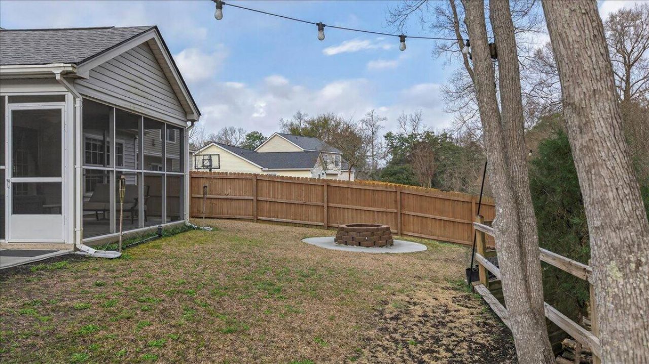 8613 Madelyn Street Photo 35