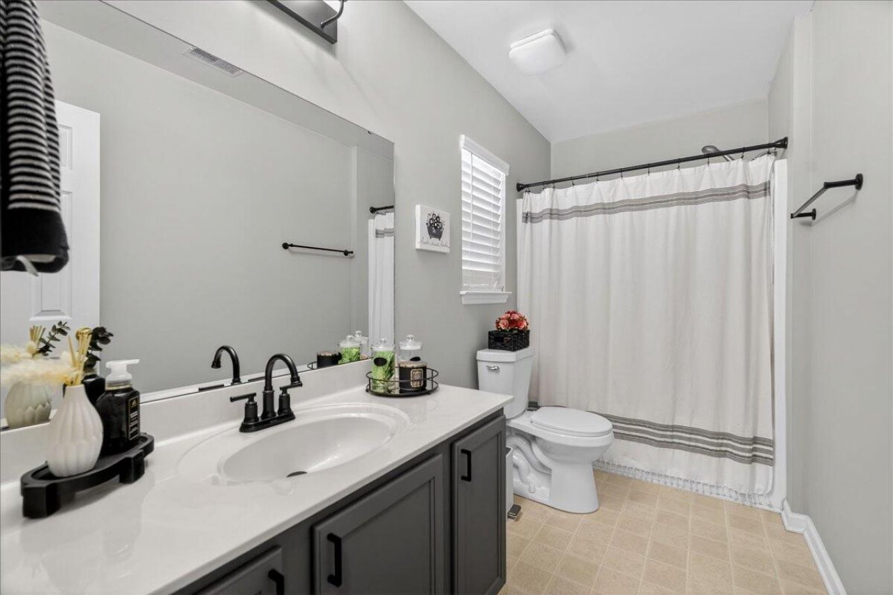 8613 Madelyn Street Photo 6