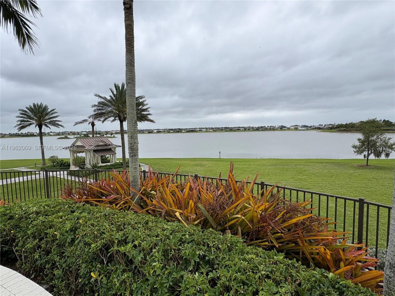 1600 Wandering Willow Way, Loxahatchee, FL 33470 Photo