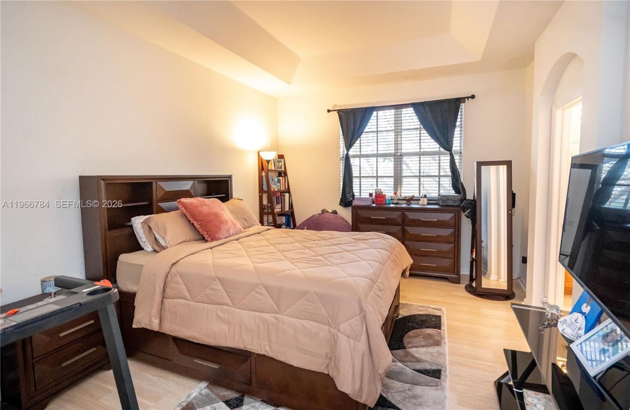 2128 NE 6th St , Homestead, FL 33033 Photo