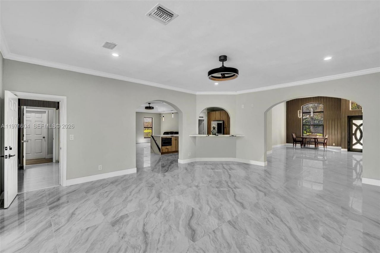 12555 SW 34th Pl, Davie, FL 33330 Photo
