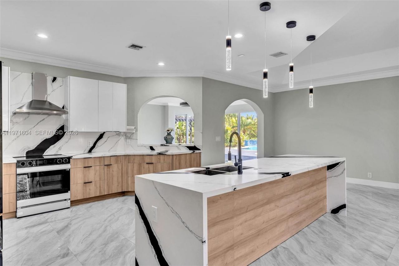 12555 SW 34th Pl , Davie, FL 33330 Photo