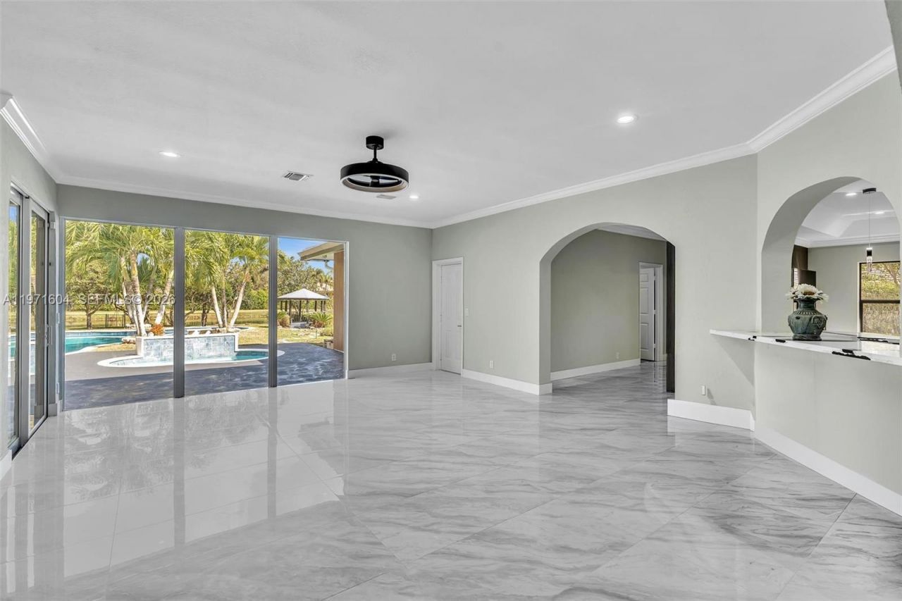 12555 SW 34th Pl, Davie, FL 33330 Photo