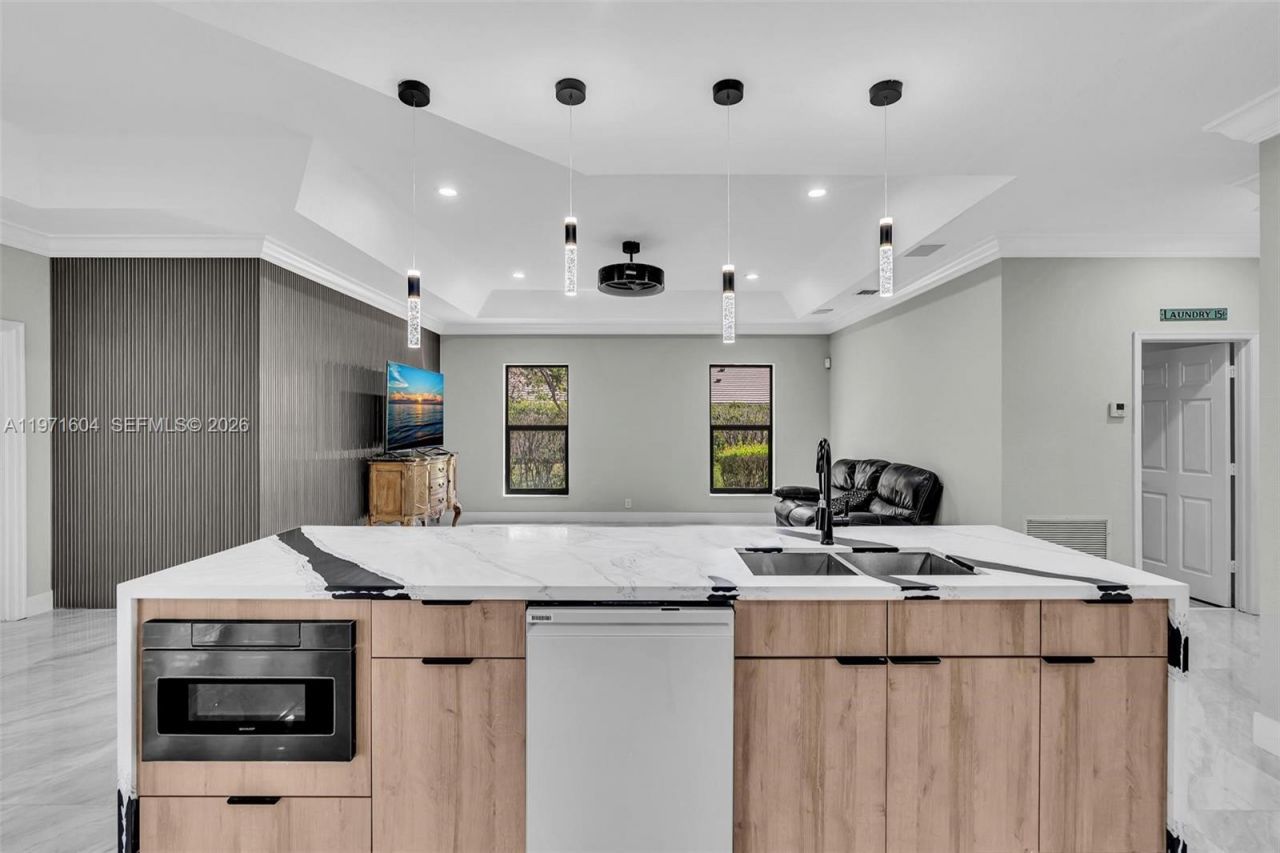 12555 SW 34th Pl, Davie, FL 33330 Photo