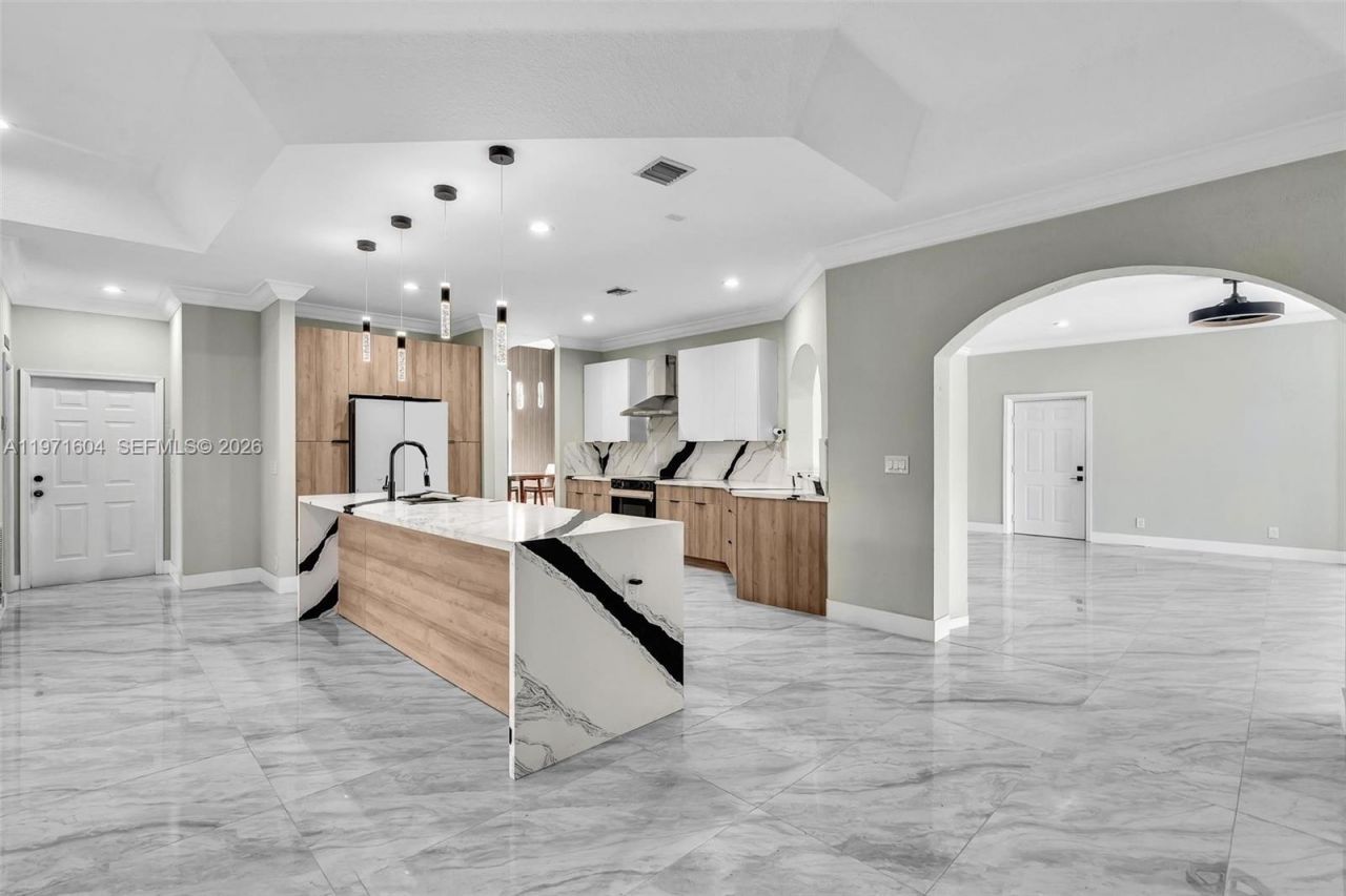 12555 SW 34th Pl , Davie, FL 33330 Photo