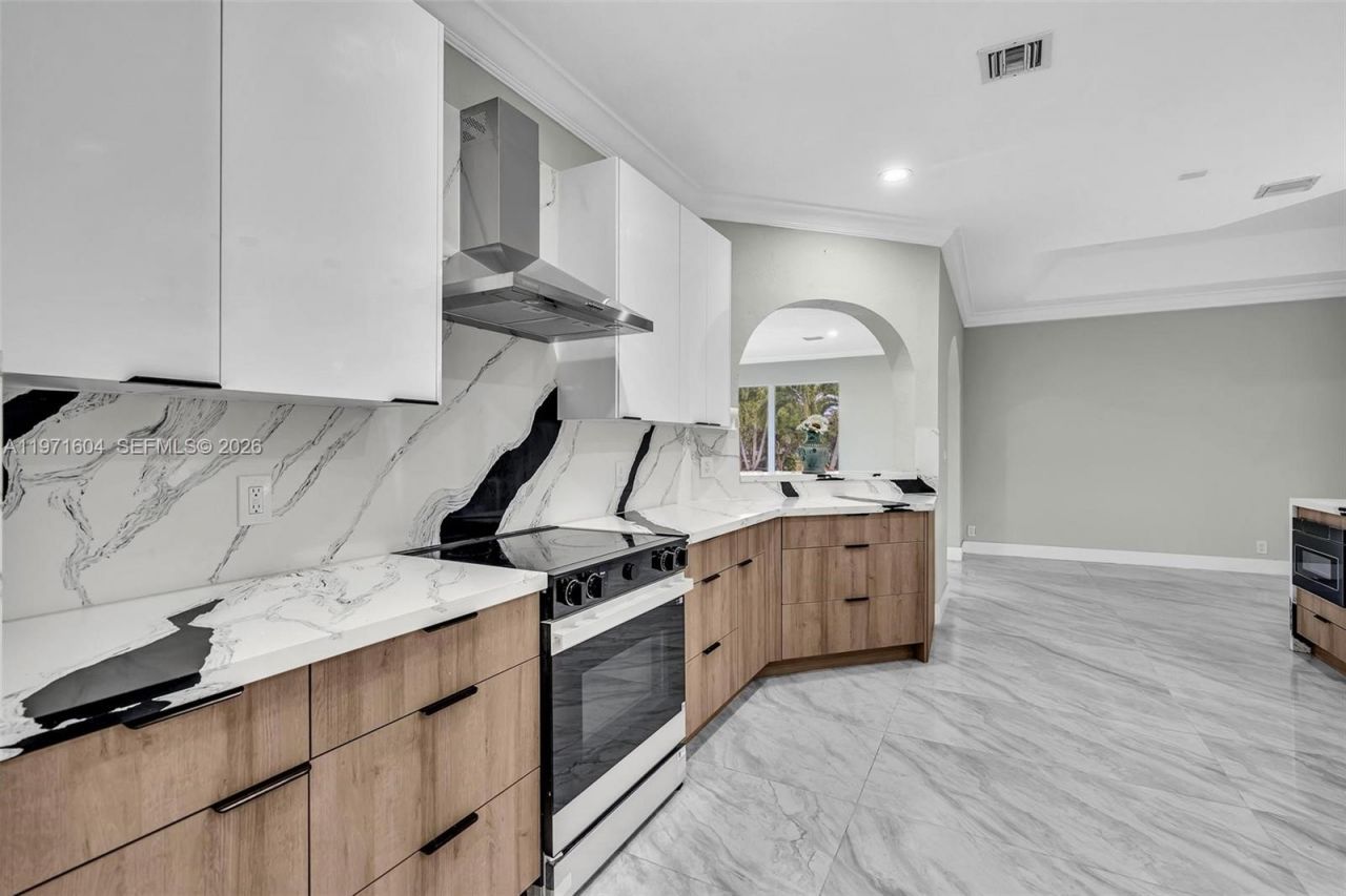 12555 SW 34th Pl , Davie, FL 33330 Photo