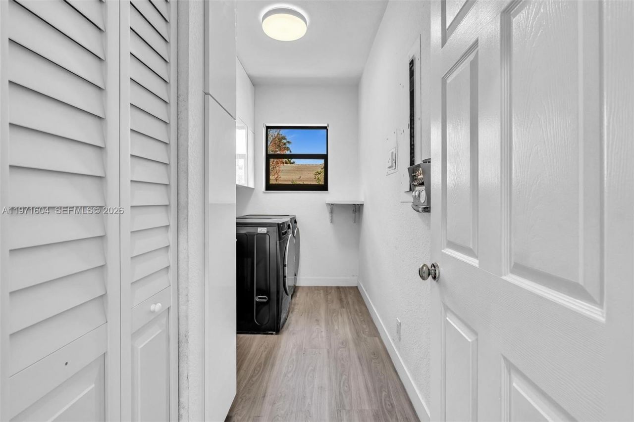 12555 SW 34th Pl, Davie, FL 33330 Photo