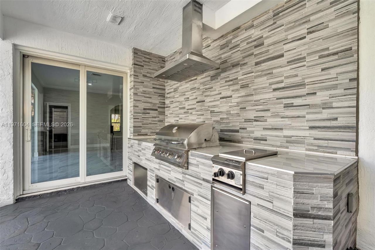 12555 SW 34th Pl , Davie, FL 33330 Photo