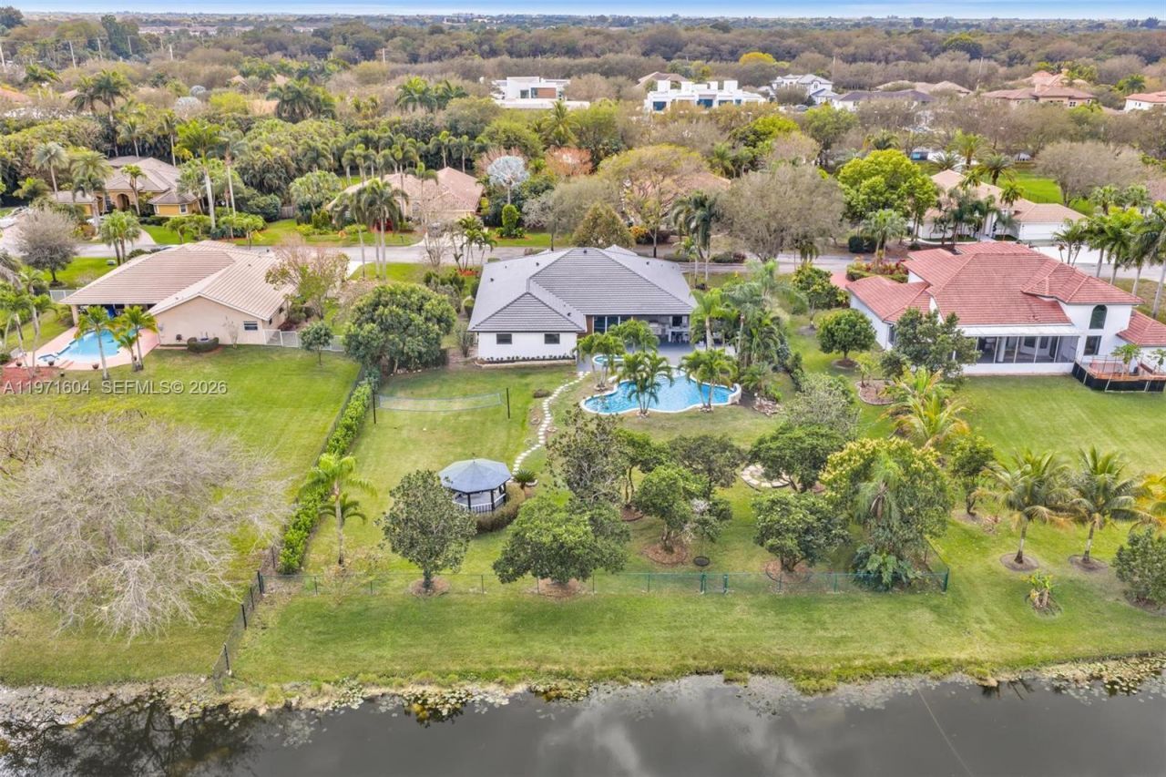 12555 SW 34th Pl, Davie, FL 33330 Photo